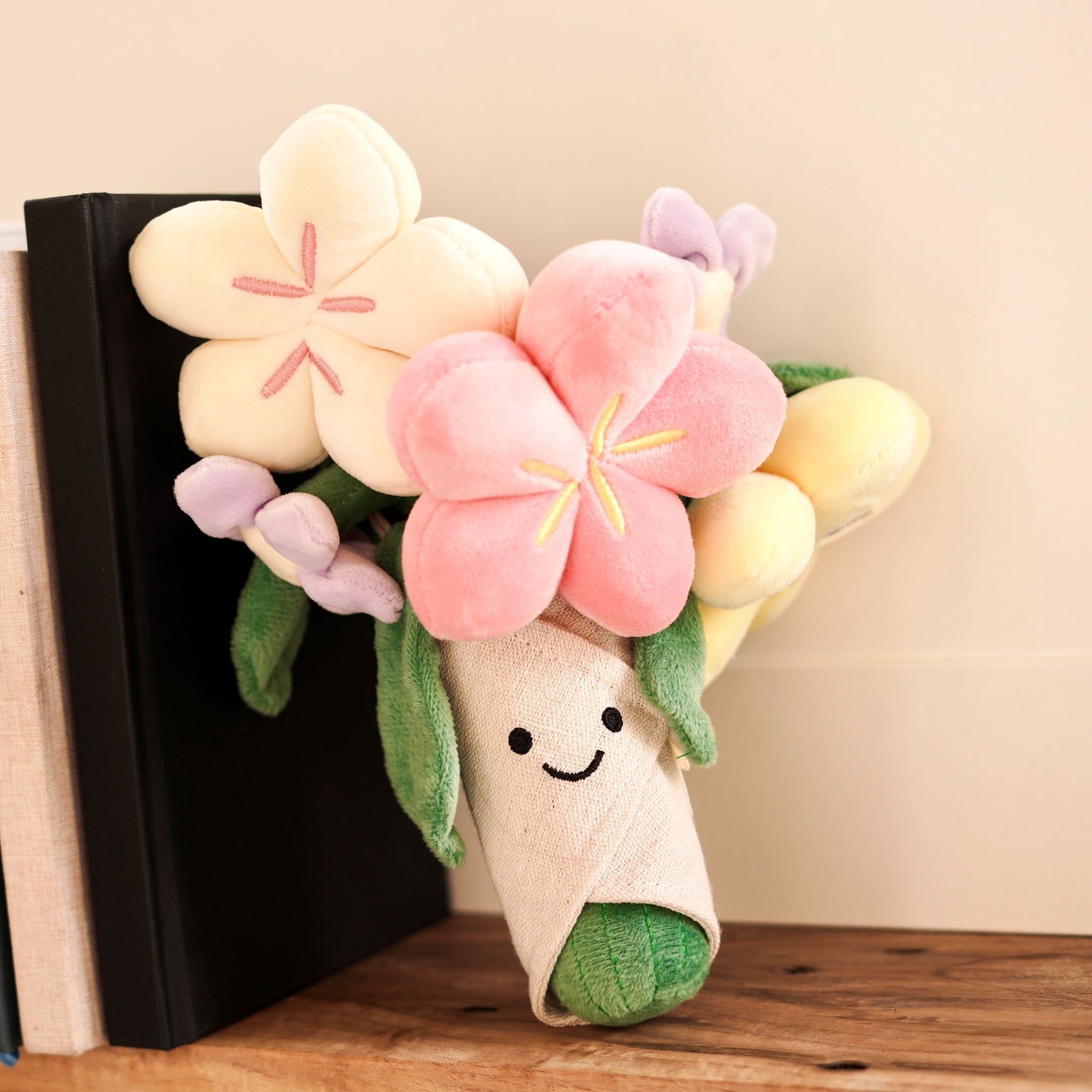 Plant Plushies Daisy